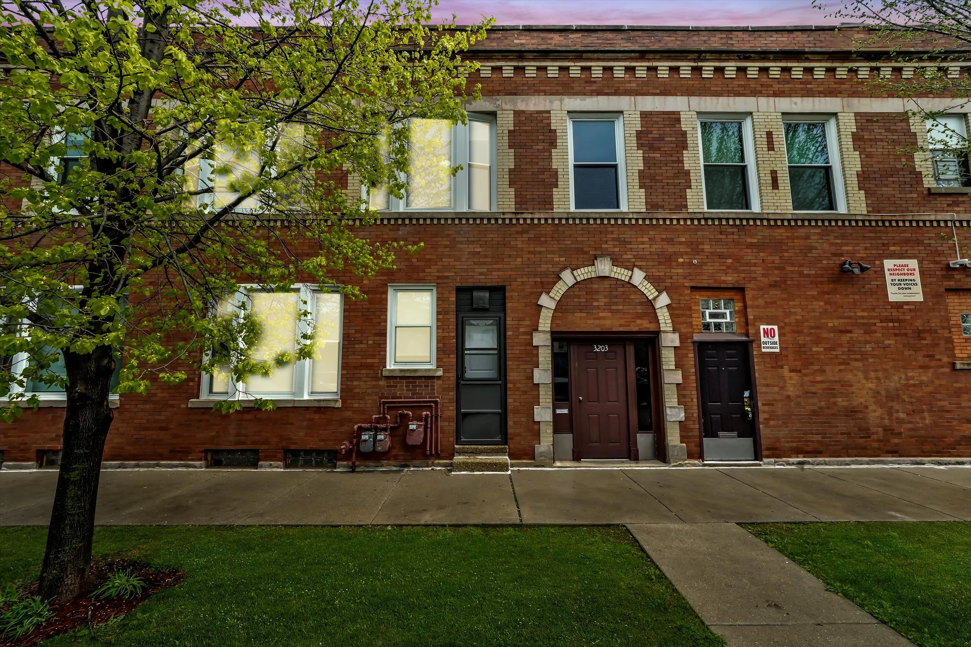 3556 W BELMONT AVE 60618-unit#2R-Chicago-IL