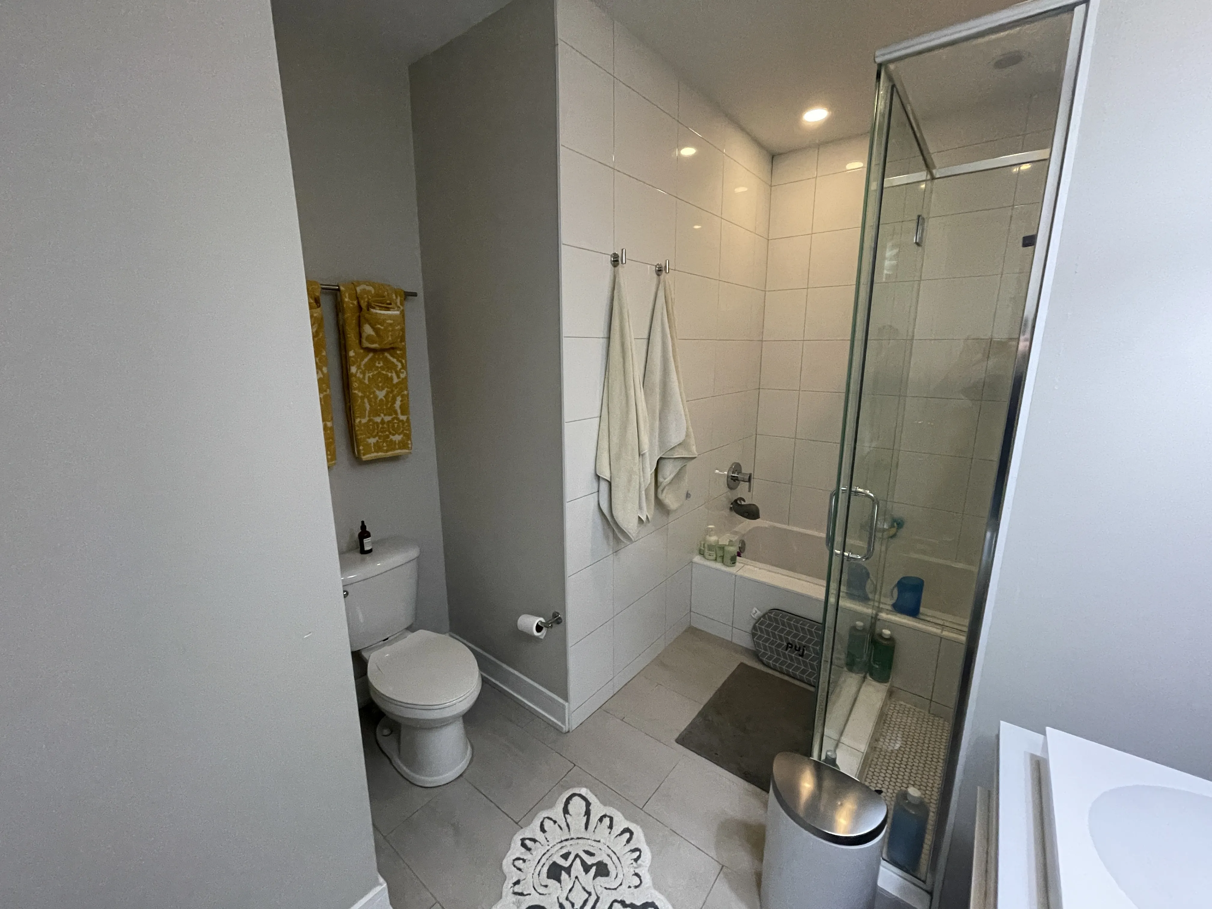 2412 W CORTLAND ST 60647-unit#1W-Chicago-IL