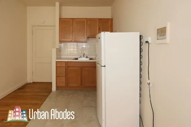 1050 W GEORGE ST 60657-unit#107-Chicago-IL