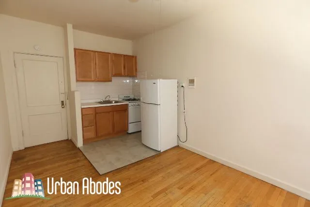 1050 W GEORGE ST 60657-unit#107-Chicago-IL