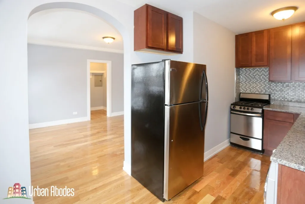 550 W ARLINGTON PL 60614-unit#702-Chicago-IL