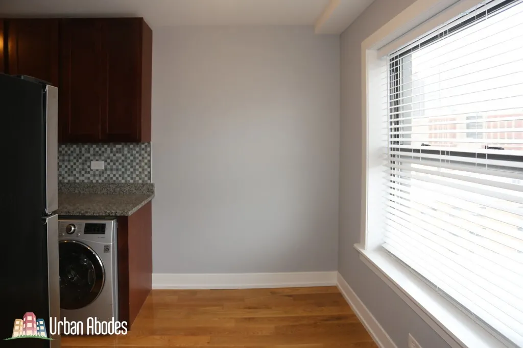 550 W ARLINGTON PL 60614-unit#702-Chicago-IL