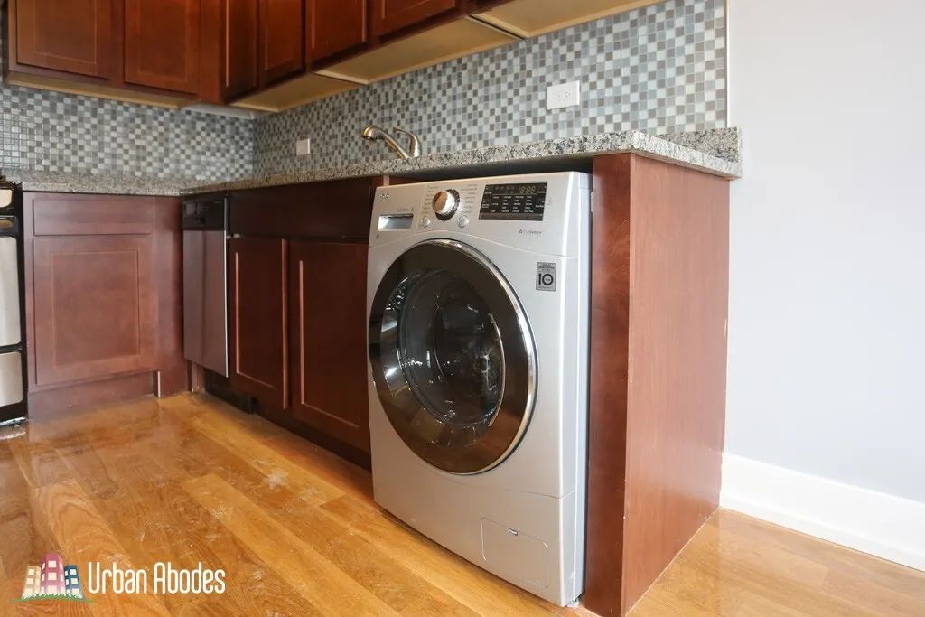 550 W ARLINGTON PL 60614-unit#702-Chicago-IL