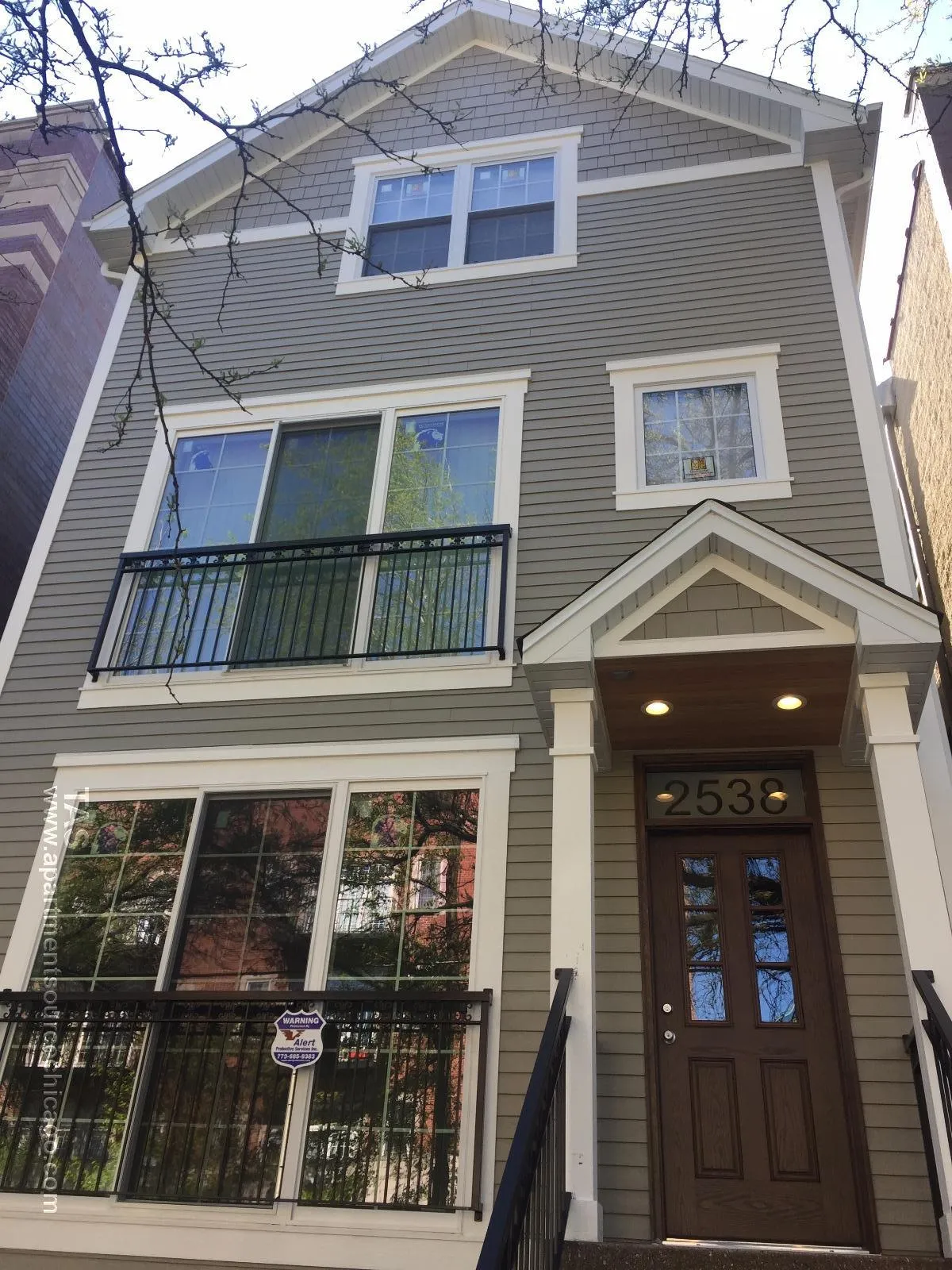 2538 N SOUTHPORT AVE 60614-unit#1R-Chicago-IL