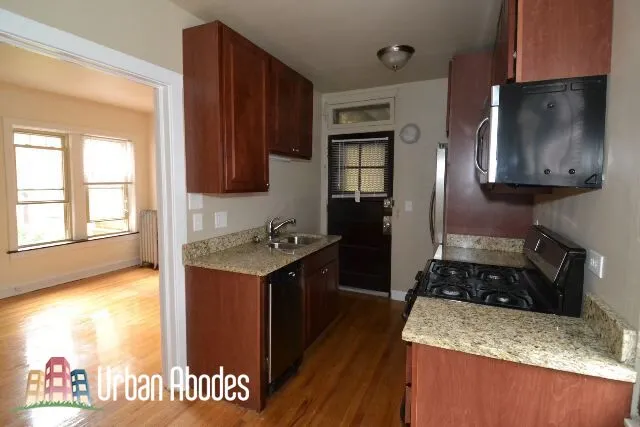 2108 W AINSLIE ST 60625-unit#E2-Chicago-IL