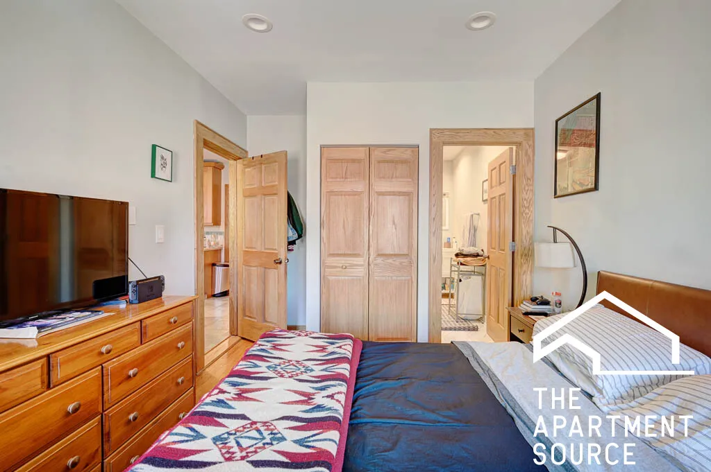 2618 N MOZART ST 60647-unit#1-Chicago-IL