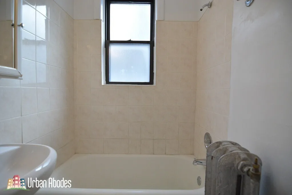 1164 N DEARBORN ST 60610-unit#205-Chicago-IL