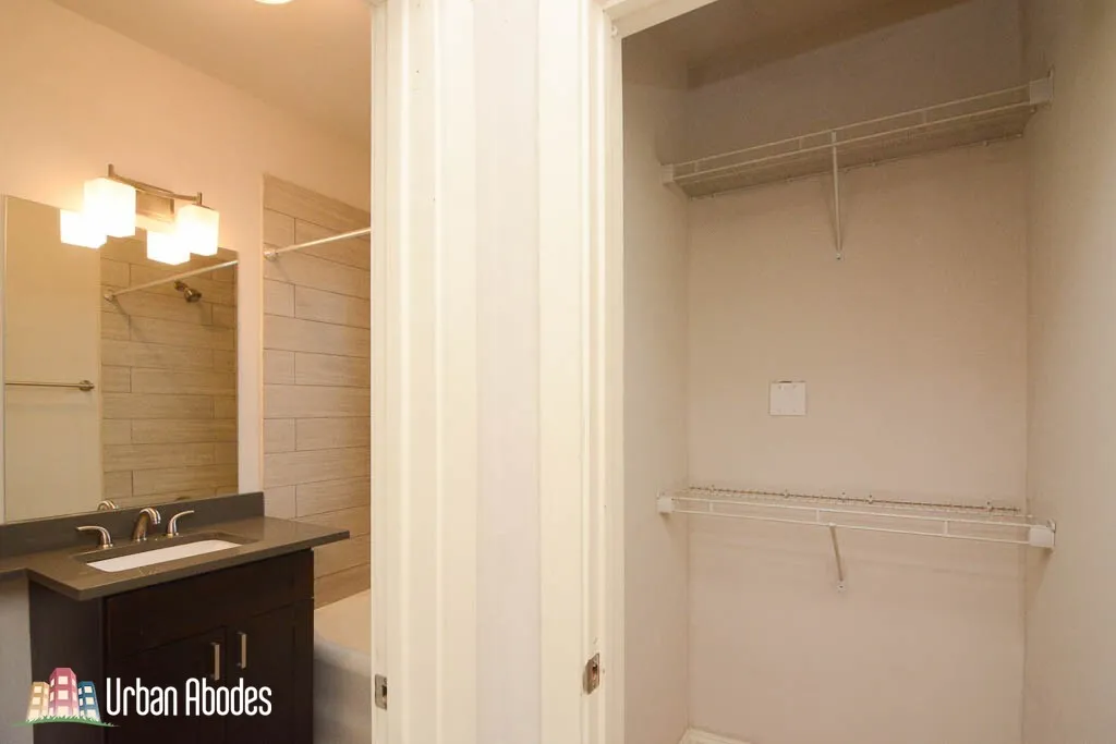 2323 N ROCKWELL ST 60647-unit#C3-Chicago-IL