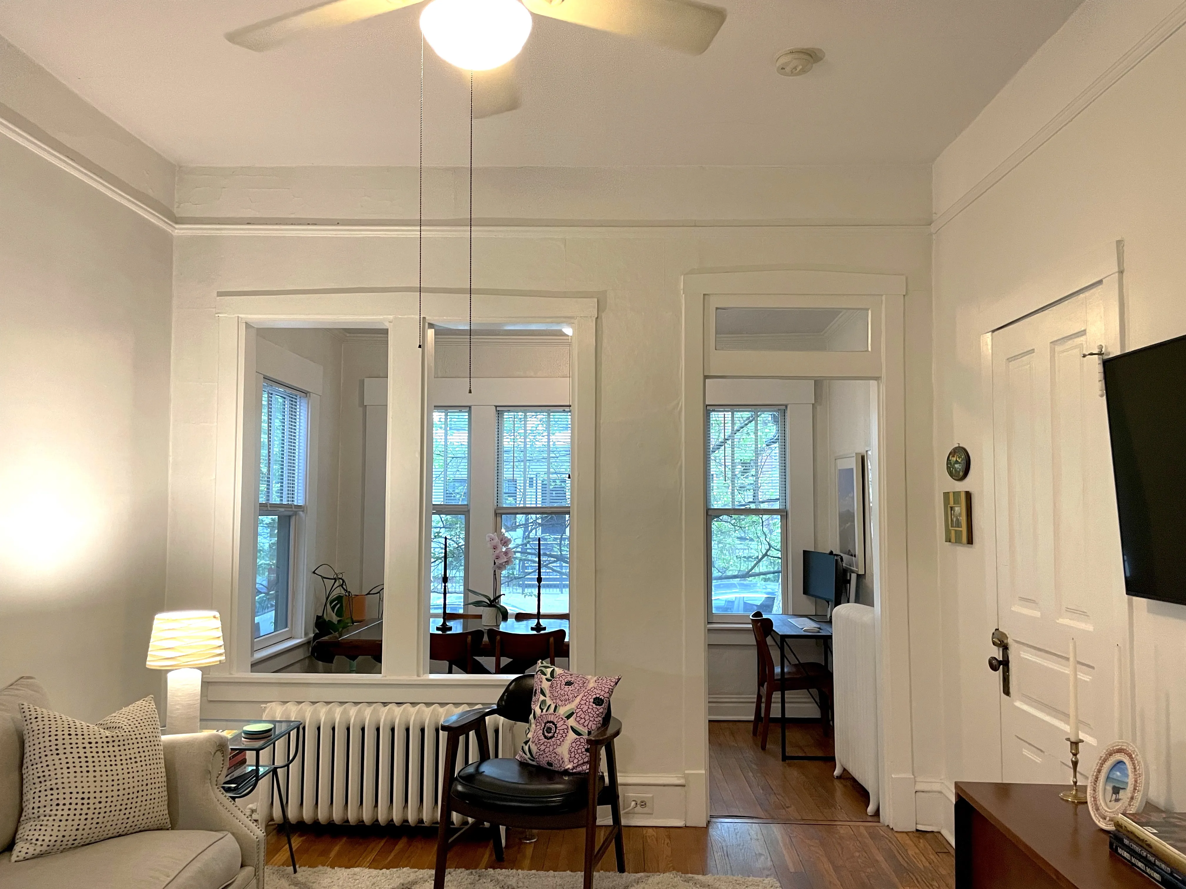 1242 W NELSON ST 60657-unit#1F-Chicago-IL