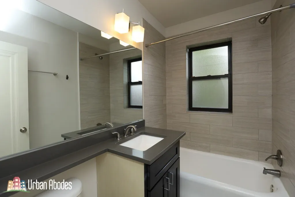 2319 N ROCKWELL AVE 60647-unit#B2-Chicago-IL