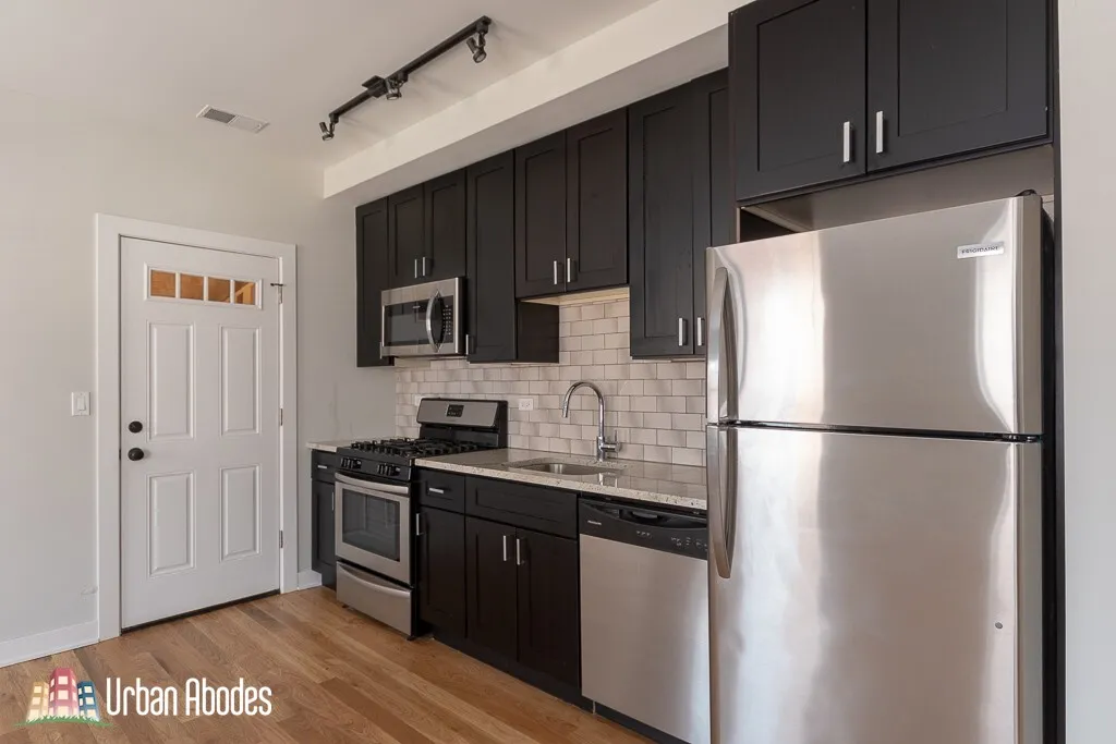 2203 W EASTWOOD AVE 60625-unit#1SE-Chicago-IL