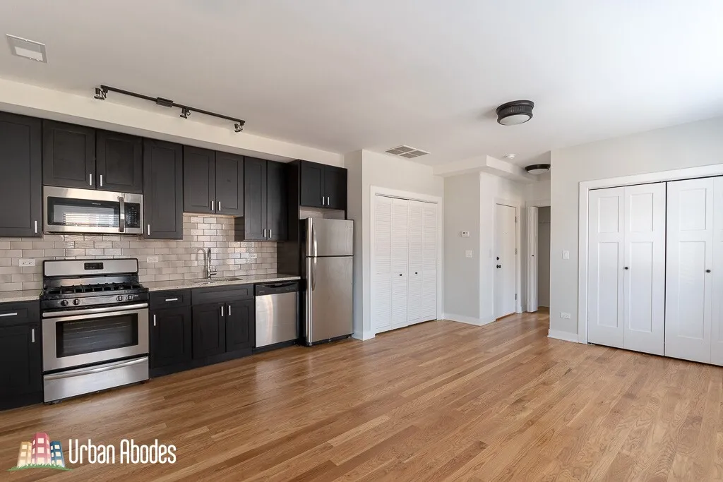 2203 W EASTWOOD AVE 60625-unit#1SE-Chicago-IL