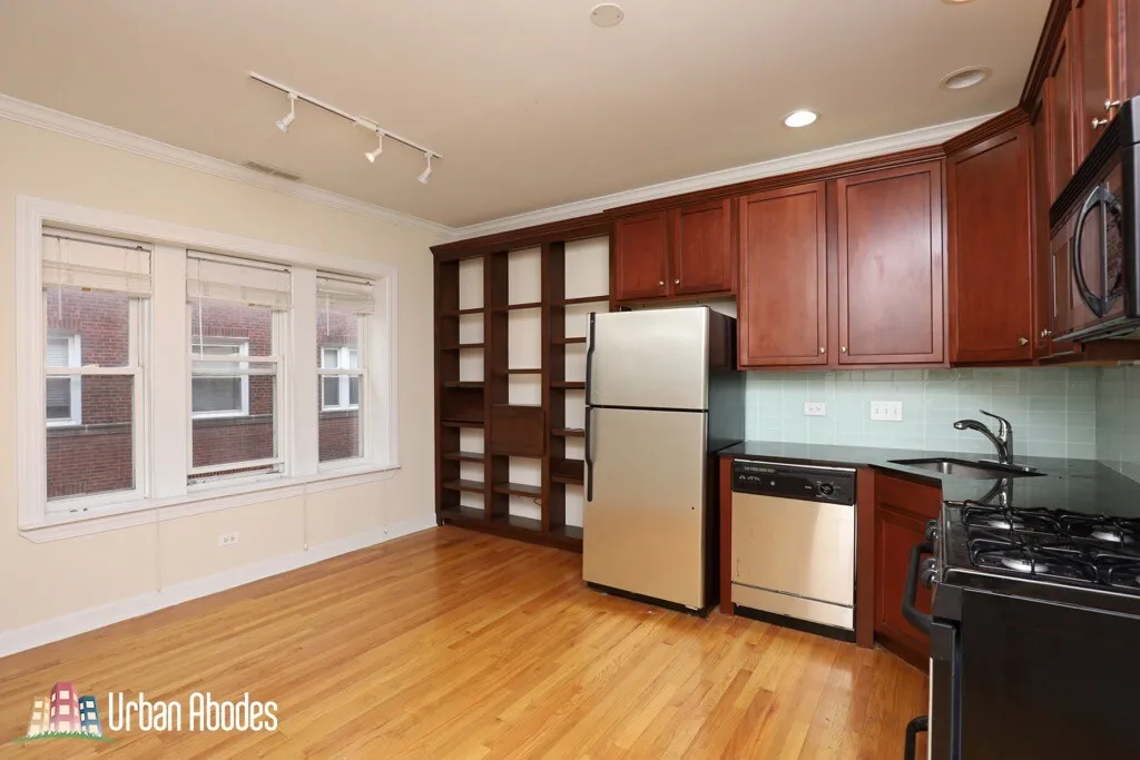 3246 N CLIFTON AVE 60657-unit#E2-Chicago-IL