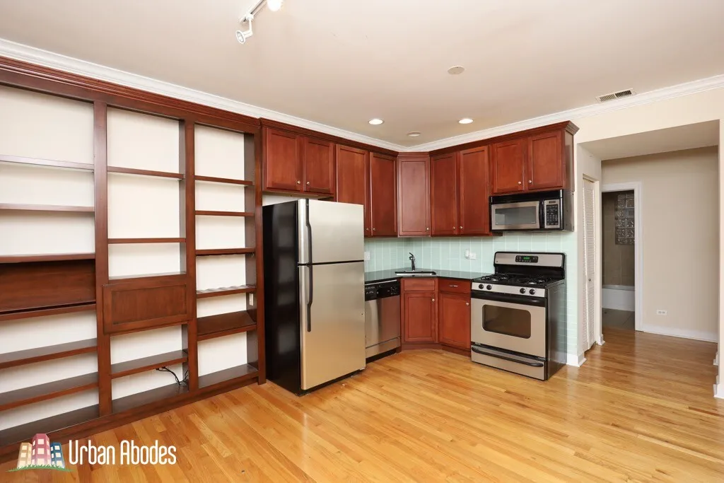 3246 N CLIFTON AVE 60657-unit#E2-Chicago-IL