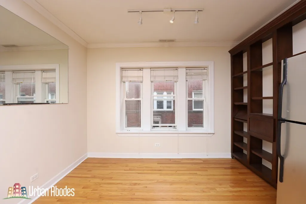 3246 N CLIFTON AVE 60657-unit#E2-Chicago-IL