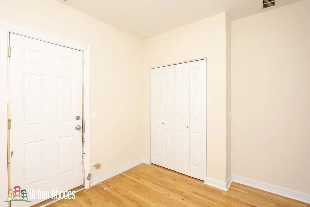 3246 N CLIFTON AVE 60657-unit#E2-Chicago-IL