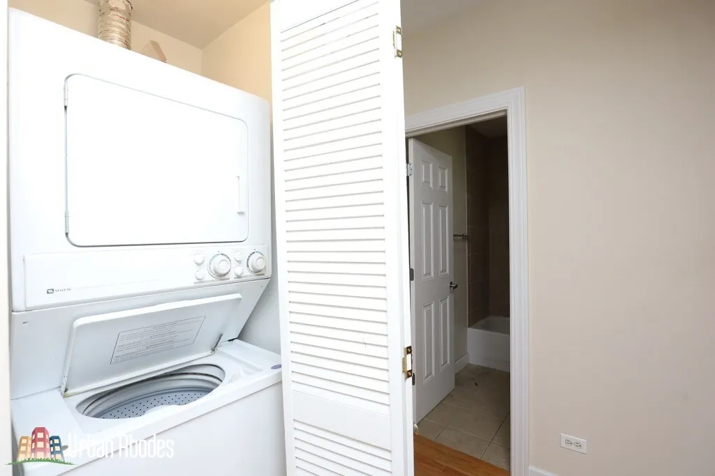 3246 N CLIFTON AVE 60657-unit#E2-Chicago-IL