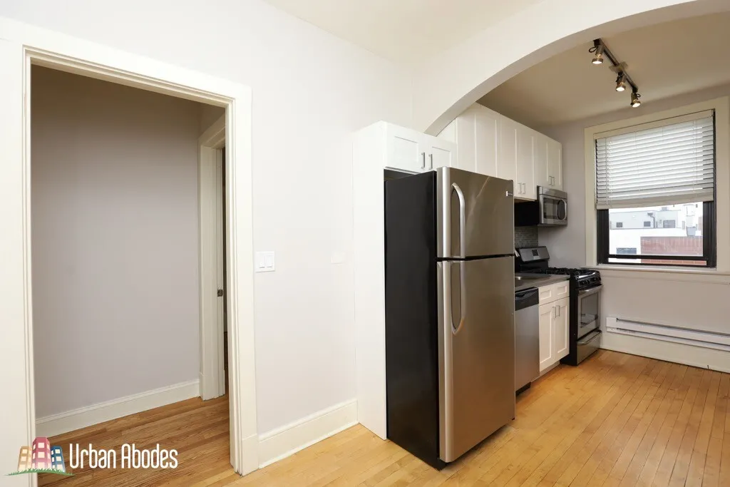 23175 N ROCKWELL AVE 60647-unit#B4-Chicago-IL