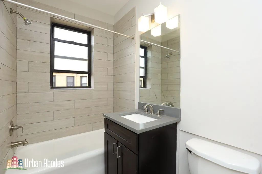 23175 N ROCKWELL AVE 60647-unit#B4-Chicago-IL