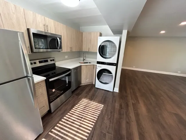 2020 W FARWELL AVE 60645-unit#308-Chicago-IL
