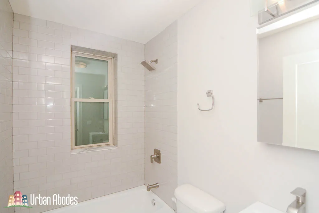 640 W WRIGHTWOOD AVE 60614-unit#405-Chicago-IL