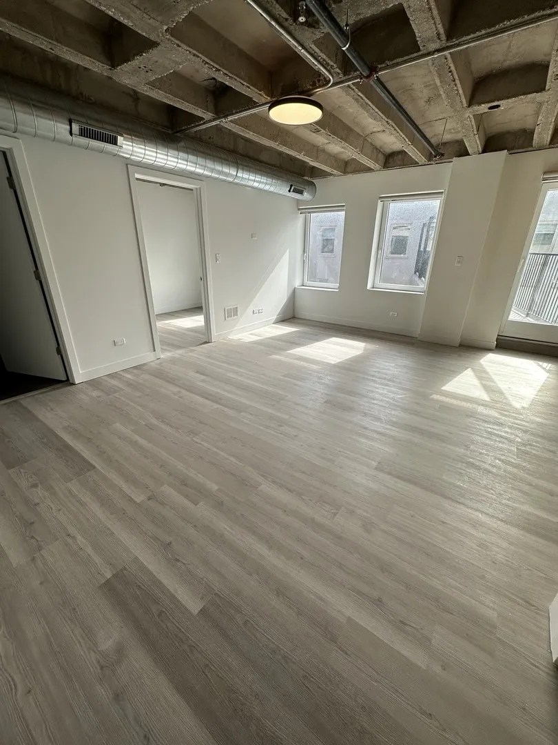 5700 N ASHLAND AVE 60660-unit#812-Chicago-IL