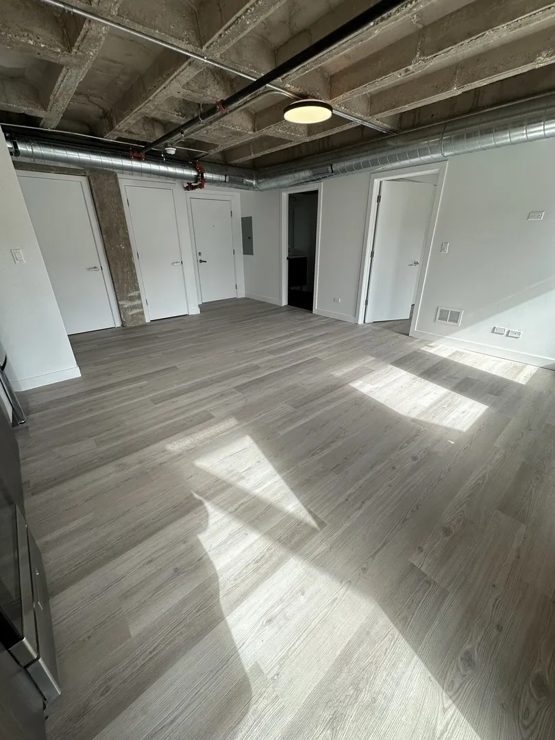 5700 N ASHLAND AVE 60660-unit#812-Chicago-IL