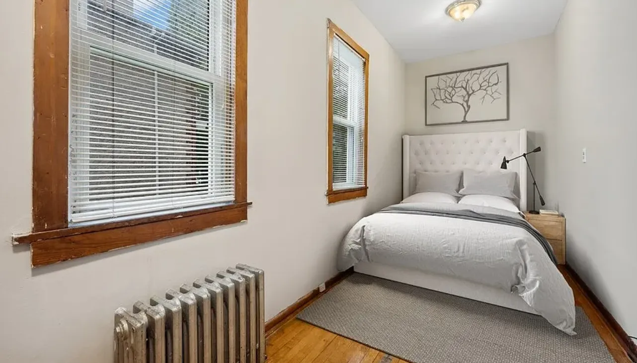 2344 W LYNDALE ST 60647-Chicago-IL