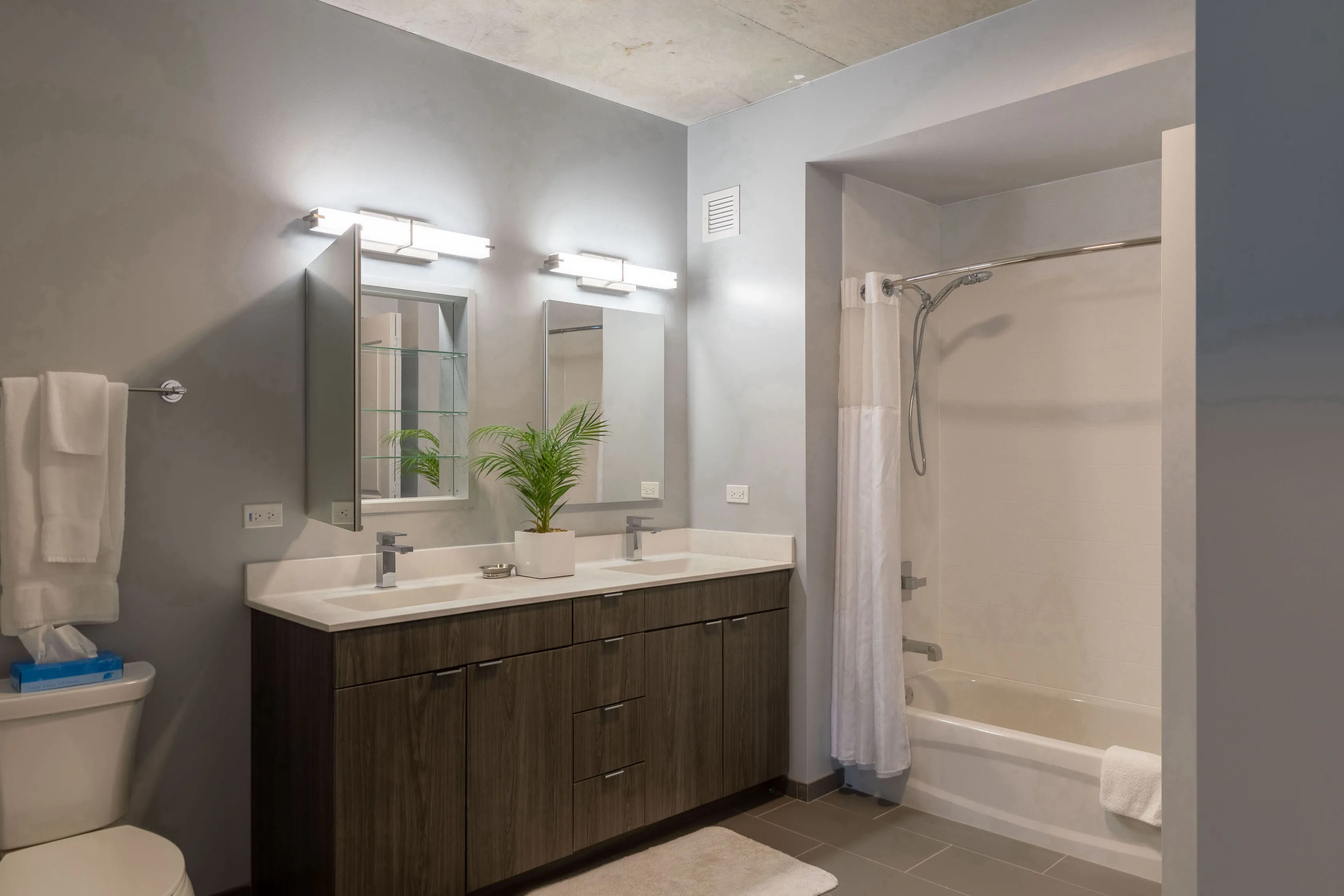 1025 W ADDISON ST 60613-unit#501-Chicago-IL