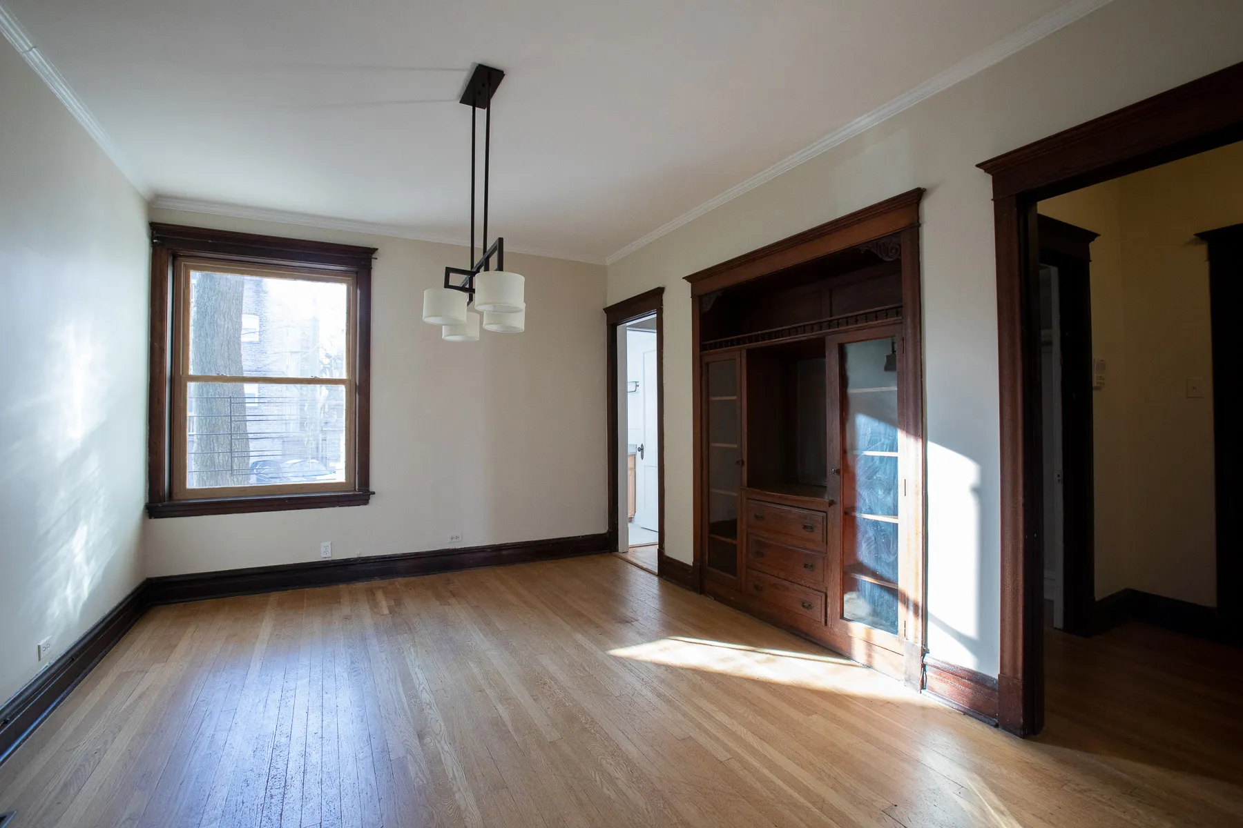 1409 W BELLE PLAINE AVE 60613-unit#1W-Chicago-IL