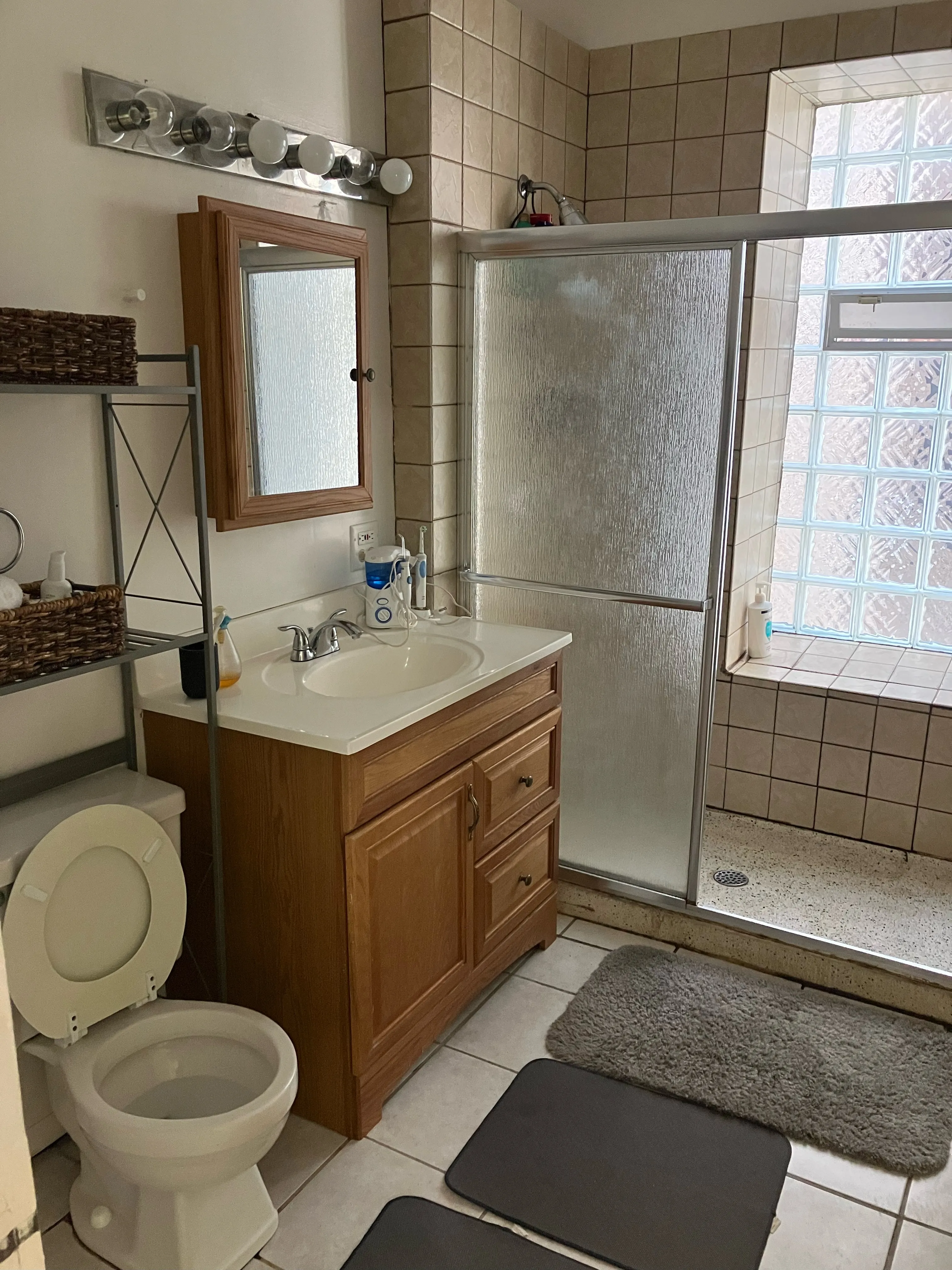 3748 N SHEFFIELD AVE 60613-Room For Rent-unit#2-Chicago-IL