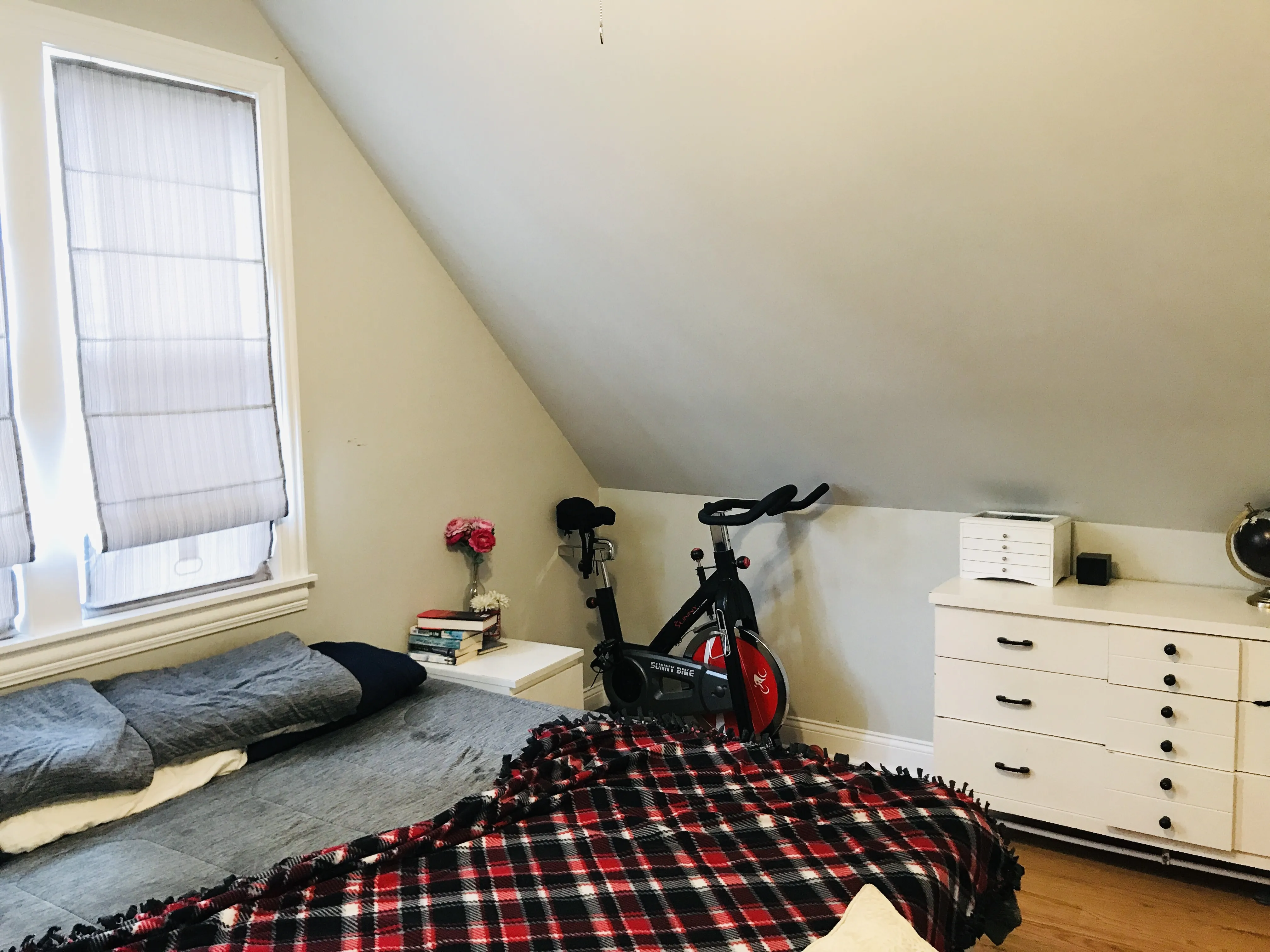 3611 W WOLFRAM ST 60618-unit#2R-Chicago-IL