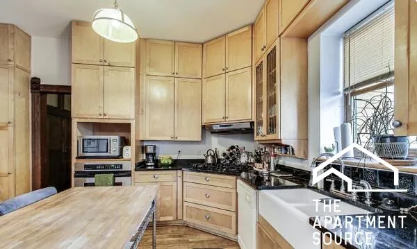 2324 W ARMITAGE AVE 60647-unit#1-Chicago-IL