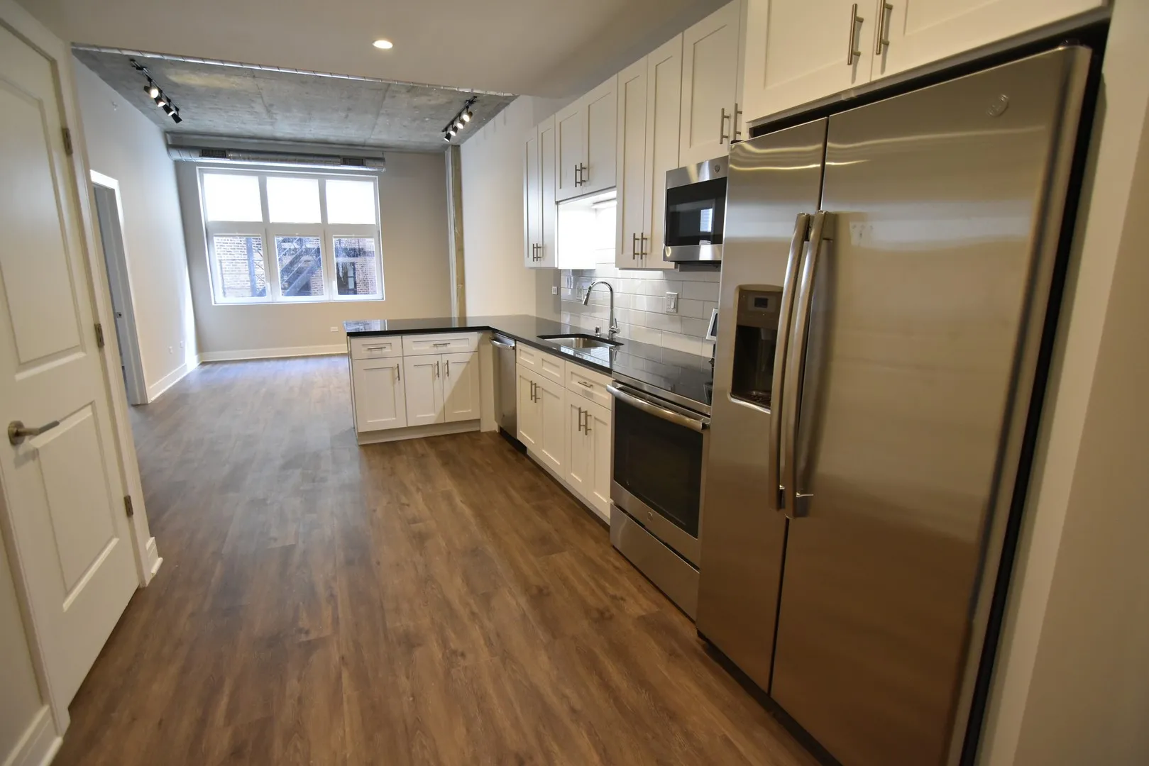 3833 N BROADWAY 60613-unit#A421-Chicago-IL