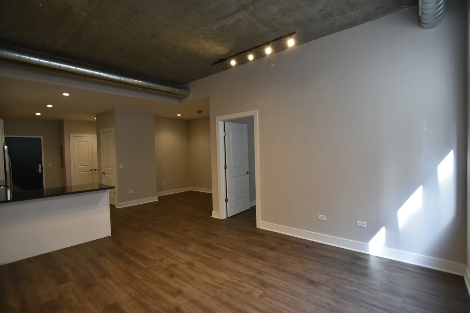 3833 N BROADWAY 60613-unit#A421-Chicago-IL