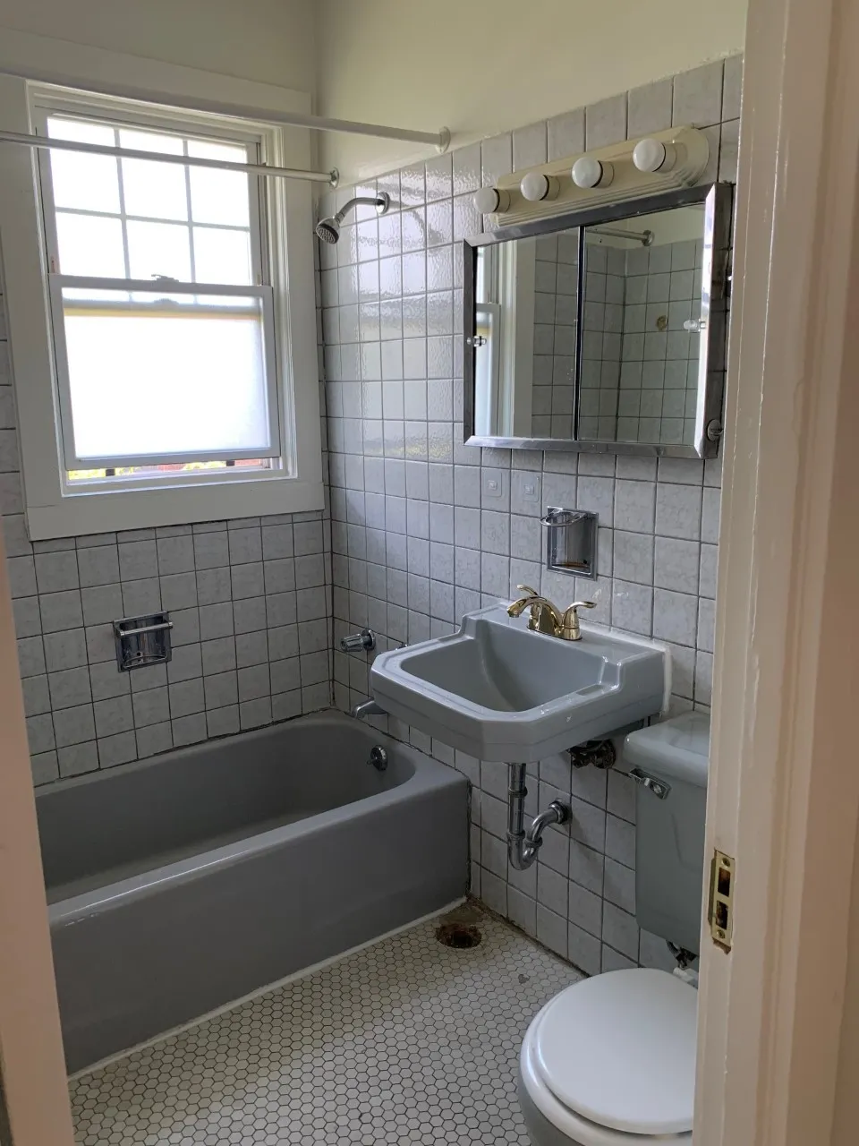 1600 W ALBION AVE 60626-unit#1O-Chicago-IL