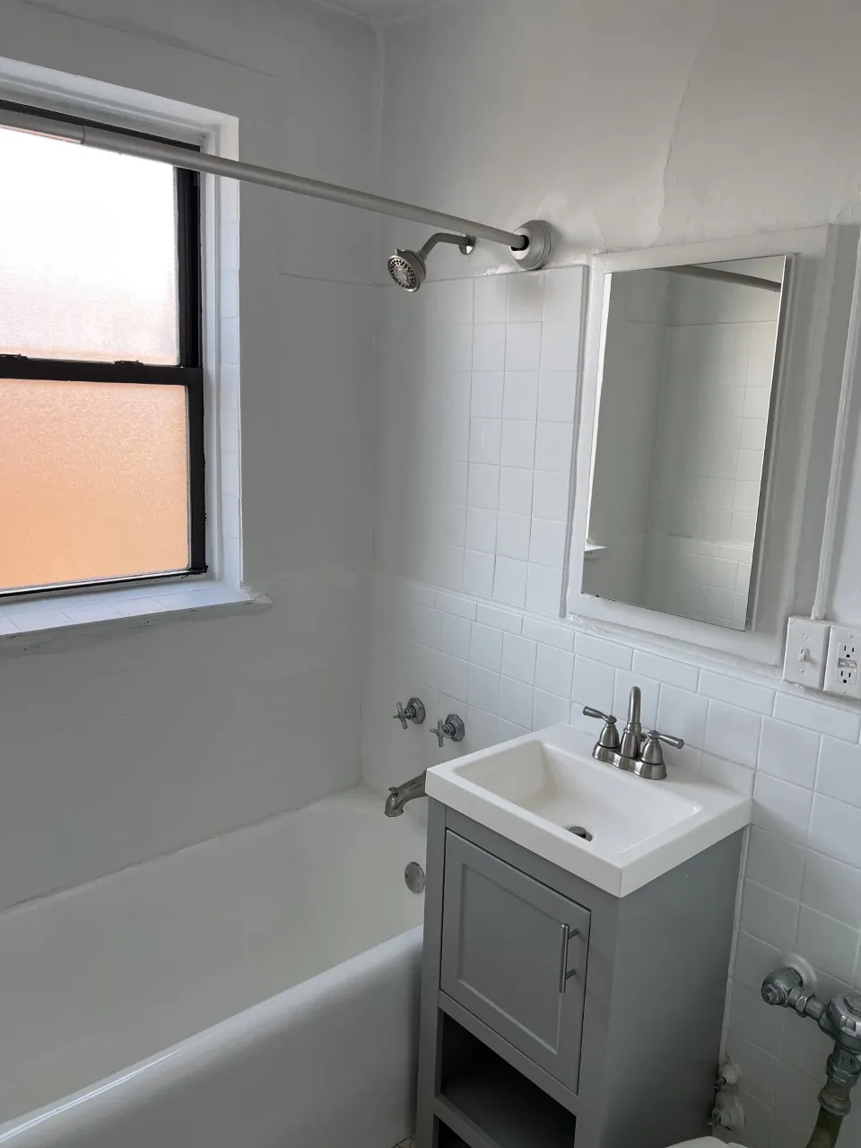 641 W ALDINE AVE 60657-unit#202-Chicago-IL