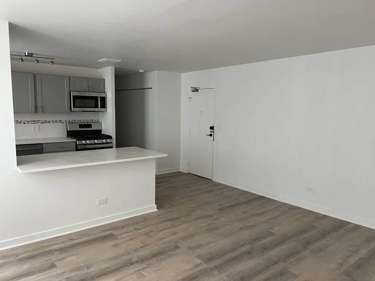 2424 N CLARK ST 60614-unit#617-Chicago-IL