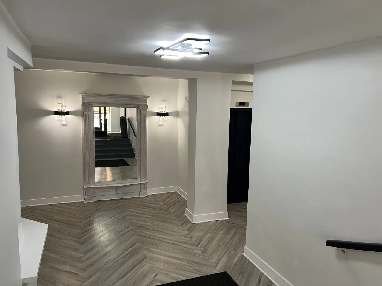 641 W ALDINE AVE 60657-unit#A101-Chicago-IL