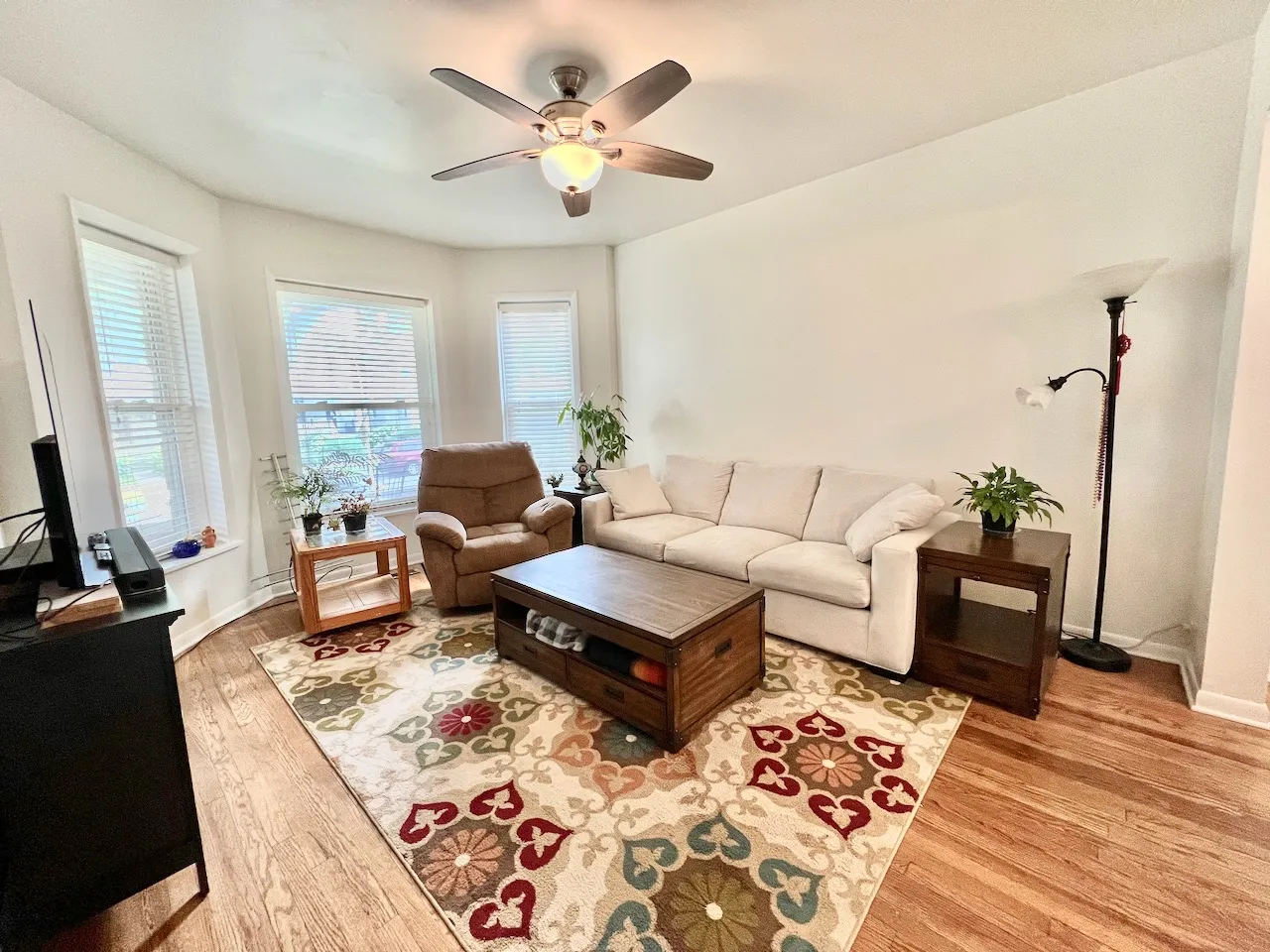 5042 W SUNNYSIDE AVE 60630-unit#1-Chicago-IL