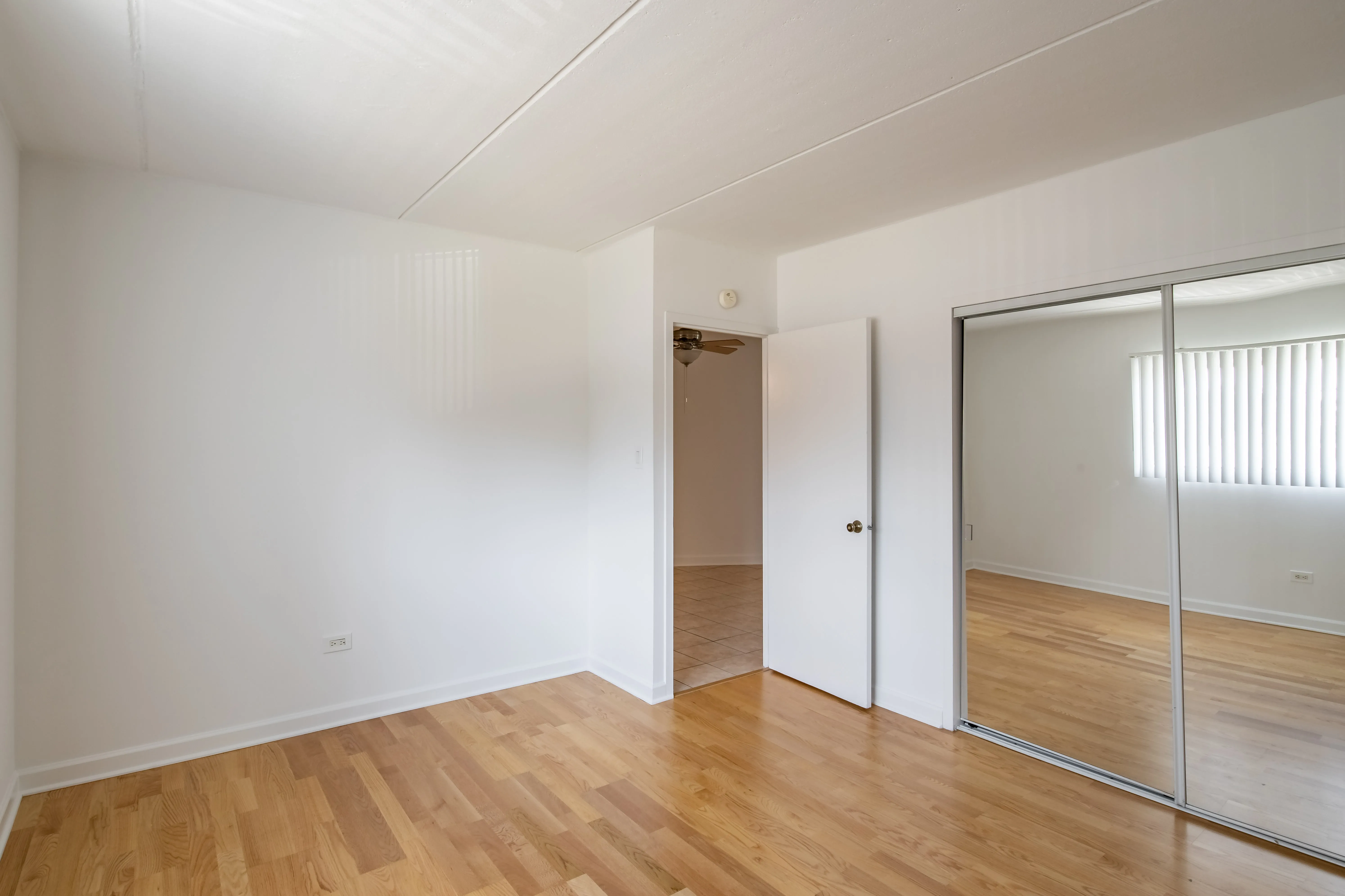 140 E LAKE ST 60126-unit#13B-Elmhurst-IL