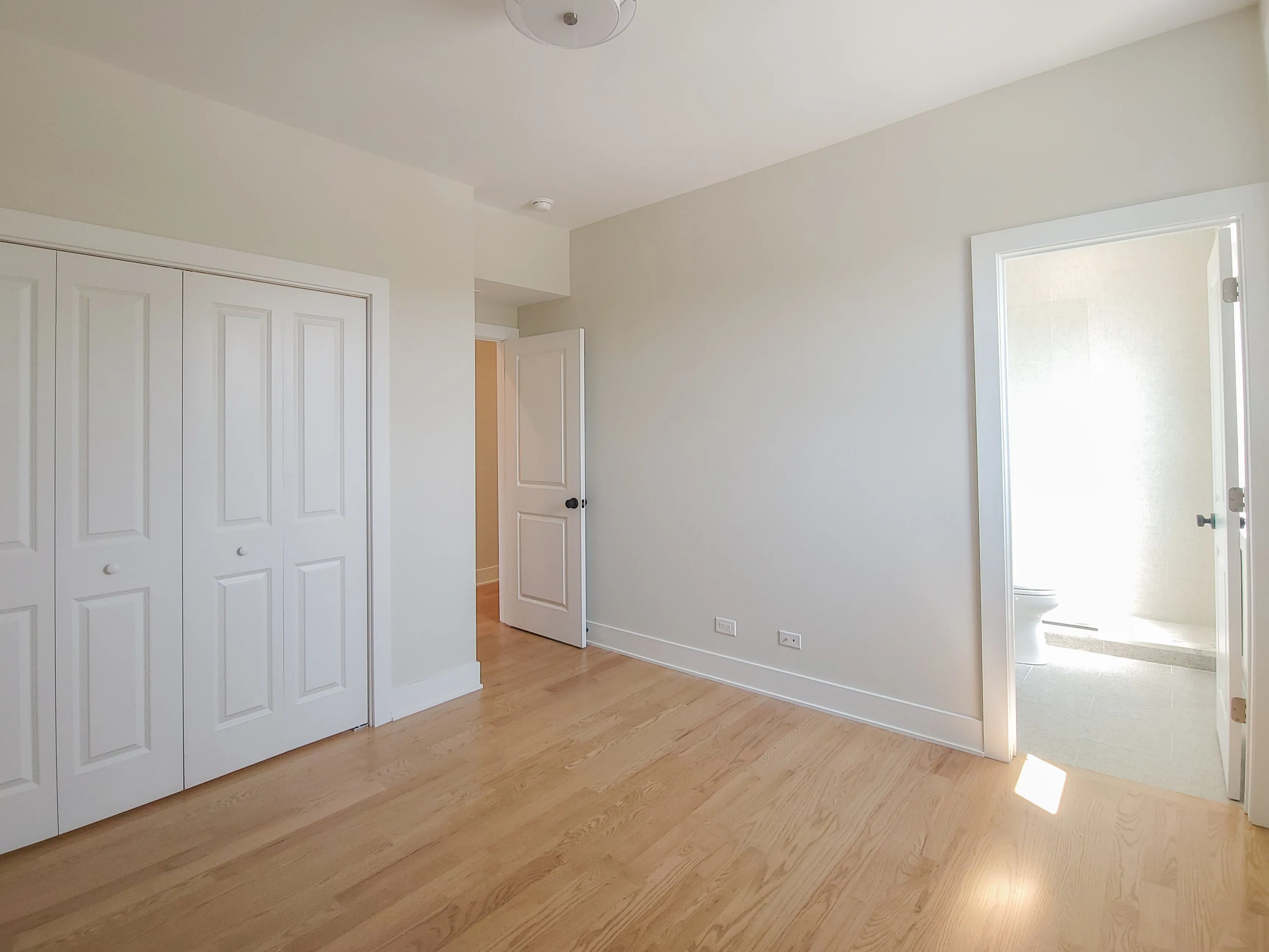 2020 W MONTROSE AVE 60625-unit#3-B-Chicago-IL