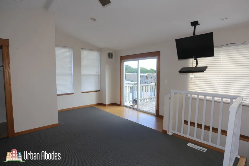 2649 N SACRAMENTO AVE 60647-unit#4-Chicago-IL