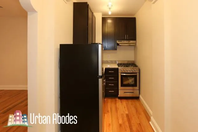 612 W PATTERSON AVE 60613-unit#305-Chicago-IL