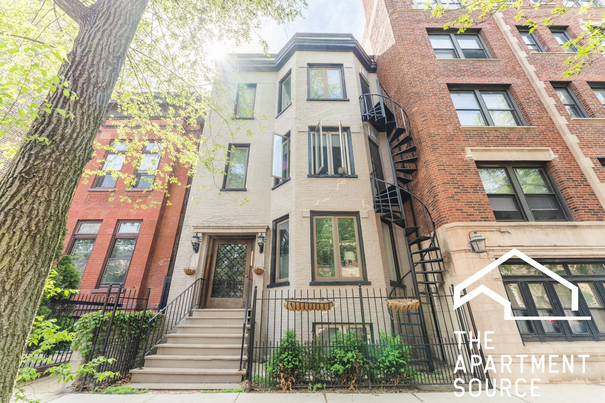 2252 N CLEVELAND AVE 60614-unit#2F-Chicago-IL