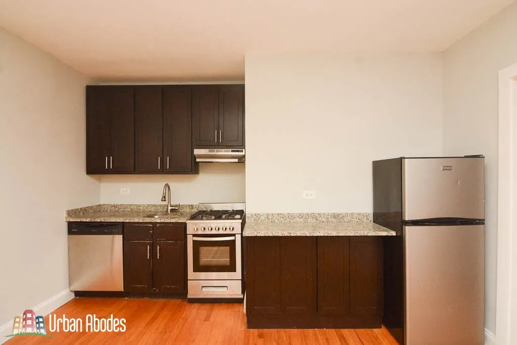 612 W PATTERSON AVE 60613-unit#109-Chicago-IL