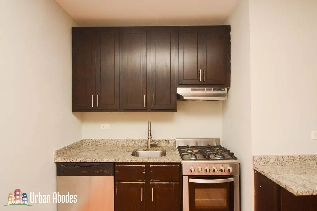 612 W PATTERSON AVE 60613-unit#109-Chicago-IL