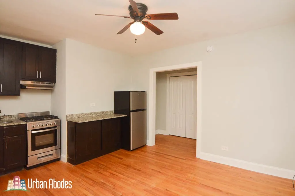 612 W PATTERSON AVE 60613-unit#109-Chicago-IL