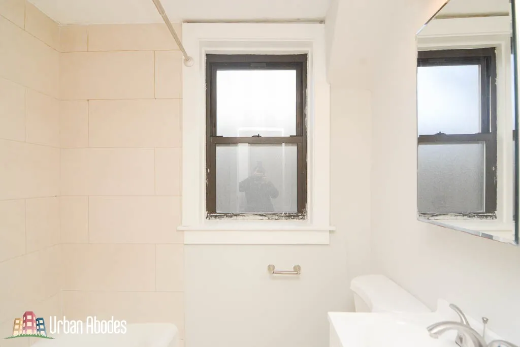 612 W PATTERSON AVE 60613-unit#109-Chicago-IL