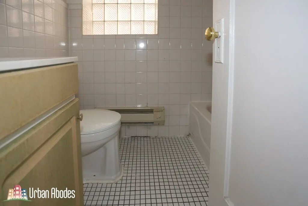 425 W ROSCOE ST 60657-unit#203-Chicago-IL